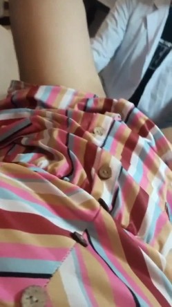 最新推特网红美少女梦梦Ｍon在Swag平台中火辣演出随机抽粉丝XO多场合露出 制服骑乘做爱 高清720P原版无水印 截图15