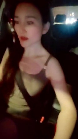 御姐女神！滴滴女司机~【微微落幕】网约车拉客生意不好粉丝扫码照顾生意 截图8