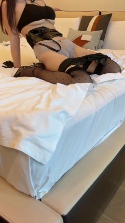 【爆乳女神 ️重磅核弹】秀人网巨乳网红『朱可儿』最新制服诱惑私拍 制服女神的另一面 神似AV女优 高清720P原版 截图12