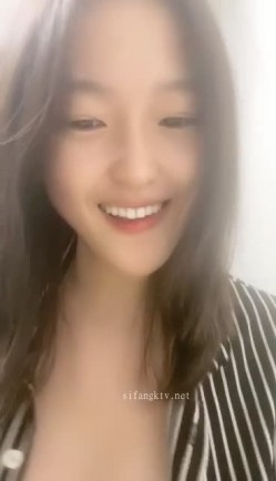 极品大奶美女，【大奶婉婉】，比碗还大的美乳，胸型一等一的好，跟男友无套内射，撸管必备佳品 截图7