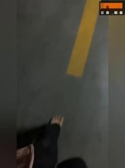 最新瓜 ️邵S阳大汉悦中心地下停车场两个屌丝男捡尸醉酒美女门事件 截图7