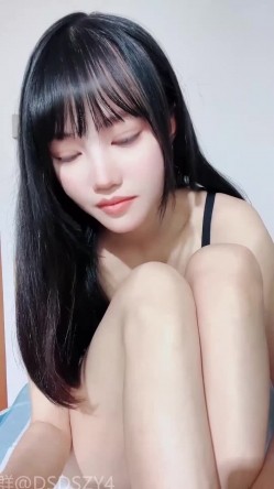 ️黑长直清秀学姐【少女学潮喷】跳蛋狂震 道具抽插潮喷 截图15