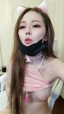 高顔值臊少妇叉开腿紫薇发臊,好美的臊茓,好美的东东,掰开臊茓往外渍水 截图4