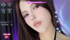 ️超高颜值反差御姐【reaown】各种震动棒爽到翻白眼 淫语发骚 截图15