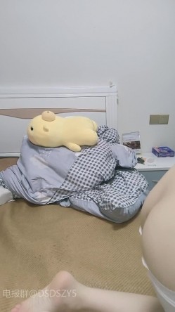 ️颜值巨乳【你的小月月508370492】纯欲天花板！超高颜值-完美身材大奶子 截图9