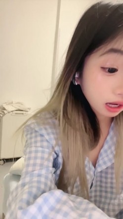 新人巨乳校花【小羊不太乖】好纯啊 初恋啊 超级大美乳跳蛋自慰 初恋的感觉 好爽 截图3