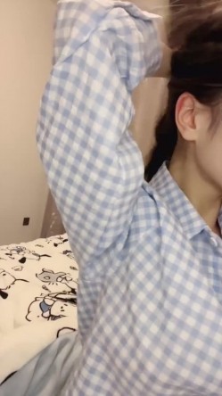 新人巨乳校花【小羊不太乖】好纯啊 初恋啊 超级大美乳跳蛋自慰 初恋的感觉 好爽 截图11
