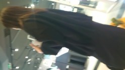 魔手 外购流出《撩裙、露毛、靓妹美少妇》高颜值丁字裤靓妹 丁字裤长毛毛美女 截图12