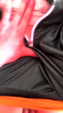 情侣自拍泄密流出~学妹女友~多汁多毛~骚浪无比~马上放假啦~约我和她狠狠干一炮~来不及脱衣服裤子，扒开一般狠狠就啪啪啪！ 截图15