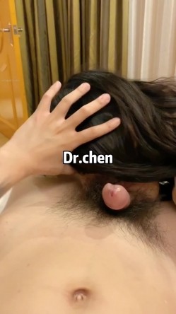 顶级老牌泡良大神「DR.CHEN」「GWQH」付费资源 专约女网黄包括阿朱，调教女大舔脚肛交毒龙喝尿三小时 截图11
