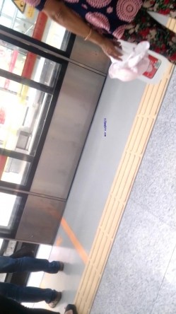 大师系列 商场地铁贴身CD 居然还有妹子无内上街 截图8