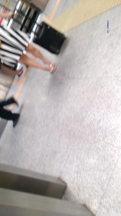 大师系列 商场地铁贴身CD 居然还有妹子无内上街 截图12