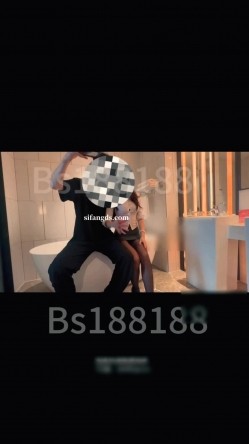 极品绿帽淫妻【仙人掌BS188】399付费，单男操3P露出车震，主打一个刺激 截图4