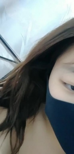 唯美小可爱露脸床上发骚，千层蝴蝶逼看着很性感，AV棒自慰呻吟很温柔，精彩不要错过 截图14