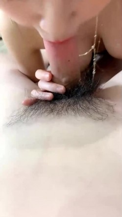 好兄弟不在家勾引他老婆打炮 ️圆润大奶对着镜头各种姿势发骚求着我用力操 截图3