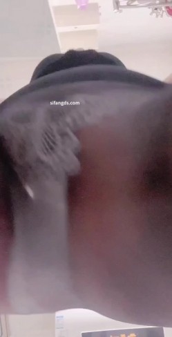 快手颜值少妇【完全无视】颜值肥臀，自慰诱惑，卡点广场舞 截图12