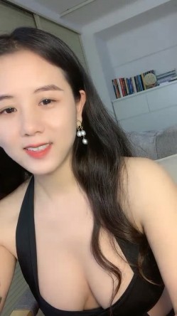 御姐下海！超级漂亮~【魔鬼baby】，风韵动人，双目含情，喜欢这一款的不要错过，身材也是极品 截图1