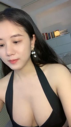 御姐下海！超级漂亮~【魔鬼baby】，风韵动人，双目含情，喜欢这一款的不要错过，身材也是极品 截图16