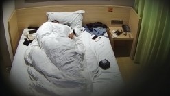 酒店偷拍  非常清纯邻家的美女 极品身材 肤白貌美 胸大屁股翘 谁拥有真是撞了大运了 截图12