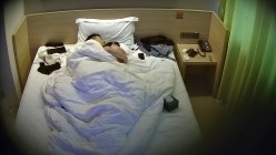 酒店偷拍  非常清纯邻家的美女 极品身材 肤白貌美 胸大屁股翘 谁拥有真是撞了大运了 截图13