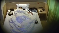 酒店偷拍  非常清纯邻家的美女 极品身材 肤白貌美 胸大屁股翘 谁拥有真是撞了大运了 截图14