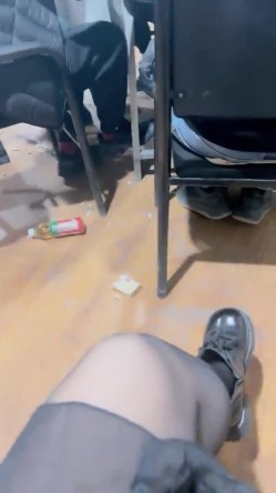 户外日常~【黛西老师】网吧大胆自慰~道具震逼~按摩 吃鸡 啪啪秀 截图5