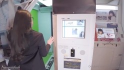 极品樱花妹naomiii-穿着jk制服套各种户外露出啪啪,酒吧约了个贵妇带到房间疯狂后入大淫臀 截图3