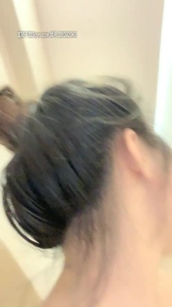 约炮00后酒吧美女激情啪啪 黑丝美腿逼紧人浪还可以无套做爱太性福了 各式姿势随便抽插 冲刺内射 高清源码录制 截图16