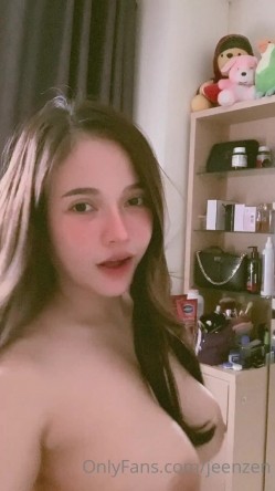 明星颜值，极品巨乳肥臀女神【jeenzen】，被金主包养，日常各种性爱，全程无尿点 截图15