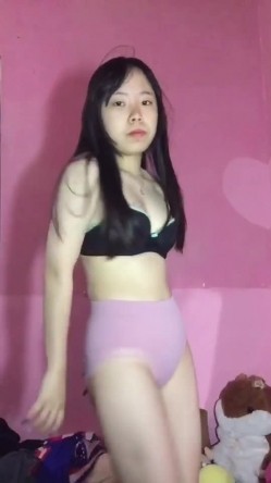 冒充艺校老师忽悠舞蹈班的女生 脱光光看看身材怎么样 截图4