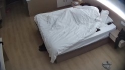 大学城 领导带情人出来偷情 一位很有气质的少妇 还有些羞涩 动作欲拒还迎 直接把男人吊成翘嘴 截图11