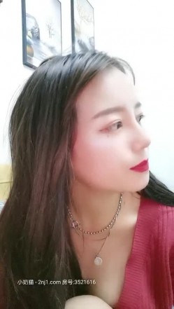 国产小宝贝火辣的脱衣热舞，迷人的大奶子好身材，蝴蝶骚逼镜头前跳弹自慰呻吟，淫声荡语你床上的尤物刺激 截图8