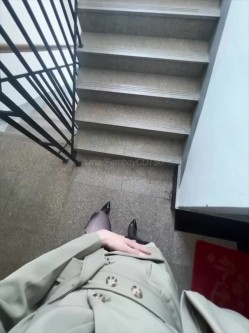 圣诞狂欢 Cindy腿腿 国产极品人气TS，长相清纯身材一流，一双纤细的大长腿，不输任何女人 截图1