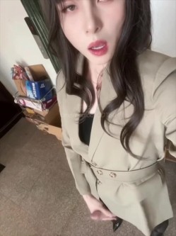 圣诞狂欢 Cindy腿腿 国产极品人气TS，长相清纯身材一流，一双纤细的大长腿，不输任何女人 截图15
