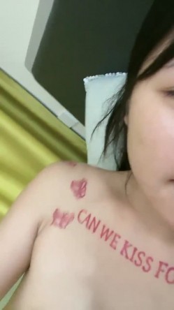 美臀学生，好他妈骚，【昨晚又遇见了你】，小小年纪看着已经是身经百战的状态，掰开逼逼水就自动流，需要男人天天操 截图15