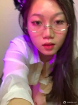 【宝藏女孩~巨乳大美女】，Cassie-123W，人气超高 截图7
