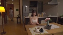 ROYD-146 兄嫁とキスだけの関係…のはずが互いに我慢できずに唾液を濃厚に絡ませ、何度も何度も隠れて種付け性交を繰り返した。 五日市芽依 截图1