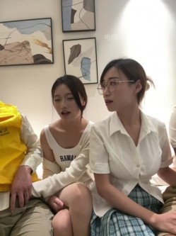 ️清纯主播【202509yoyo】表姐带着表妹下海直播、在线教口活、练习做爱姿势 截图2