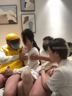 ️清纯主播【202509yoyo】表姐带着表妹下海直播、在线教口活、练习做爱姿势 截图5