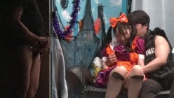 SDMM-148 逆転マジックミラー号 おかげさまでパート10 渋谷ハロウィン編 「コスプレ女子たちのSEXをナマで見たくないですか？」大人数に見られているとは知らずに激イキ姿を大胆に披露！ シリーズ最多5名の素人娘が乗車しちゃいました！ 截图11