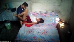 棚户区站街女暗拍姐姐穿着超短裙钓到个要站着干的猛男没想到是杆快枪 截图4