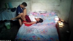 棚户区站街女暗拍姐姐穿着超短裙钓到个要站着干的猛男没想到是杆快枪 截图7