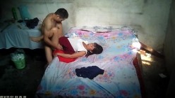 棚户区站街女暗拍姐姐穿着超短裙钓到个要站着干的猛男没想到是杆快枪 截图8