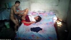 棚户区站街女暗拍姐姐穿着超短裙钓到个要站着干的猛男没想到是杆快枪 截图10