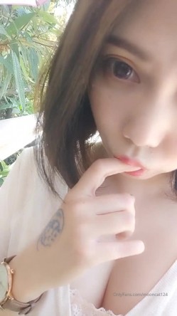 台湾天然美胸熟女人妻中出女王「Jixxielee」「骚猫儿」OF私拍 截图14