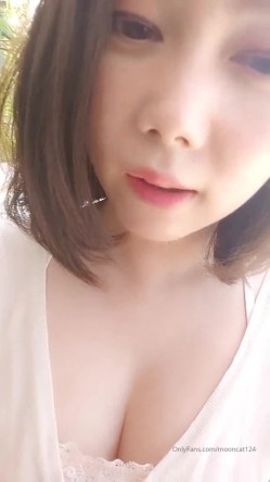 台湾天然美胸熟女人妻中出女王「Jixxielee」「骚猫儿」OF私拍 截图16