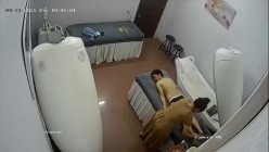 黑客破解美容院摄像头 偷拍女顾客脱光衣服激光雷射.脱毛护理 截图14