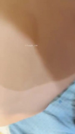 淫妻3P群P自慰露出尿脸,【双面夫妻_0575妓啪啪】,反差都市丽人，约单男交换 截图12