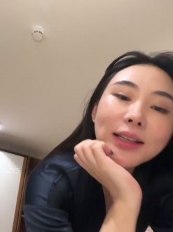 ️新晋主播【anqi6376】网红御姐丝袜诱惑、一脸母狗样、骚的一批 截图1