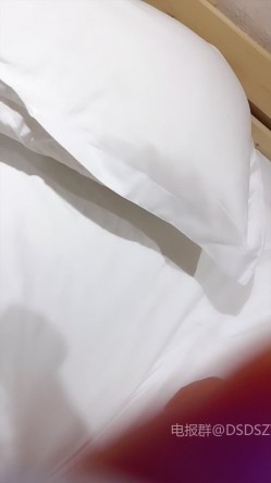 ️淫乱少妇【大哥玩不腻】少妇群P团队 淫乱群体新登场！ 截图3
